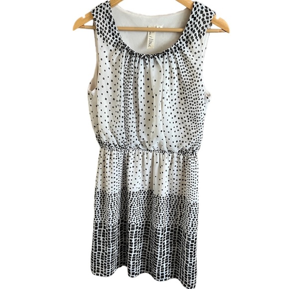 Emma & Michele sleeveless blouson dress White with confetti black squares Easter - Picture 1 of 11